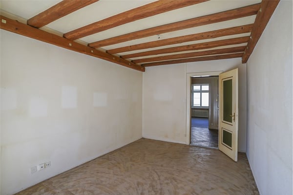 Grosszügige 4½-Zimmer-Eigentumswohnung mitten im Breitsch 6