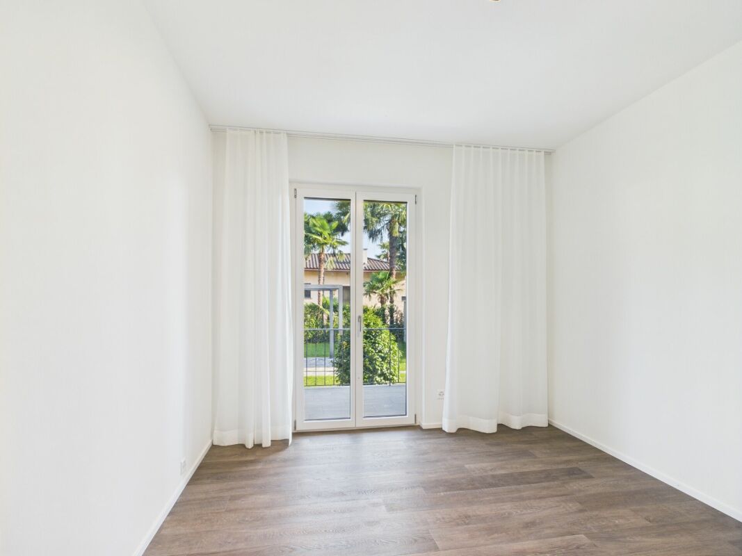 Affascinante appartamento di 4.5 locali al piano terra in stile ticinese con giardino ad Ascona