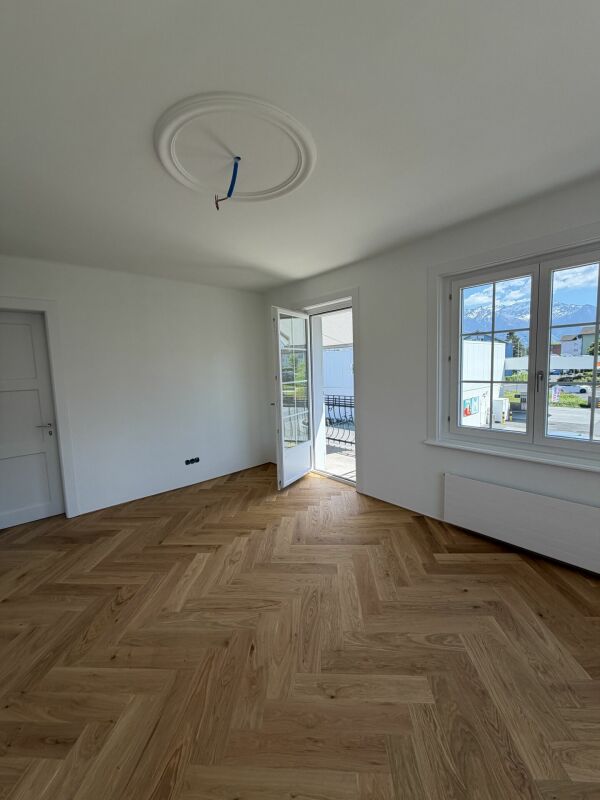 Stylishly renovated 4-room apartment in the center of Buchs SG
