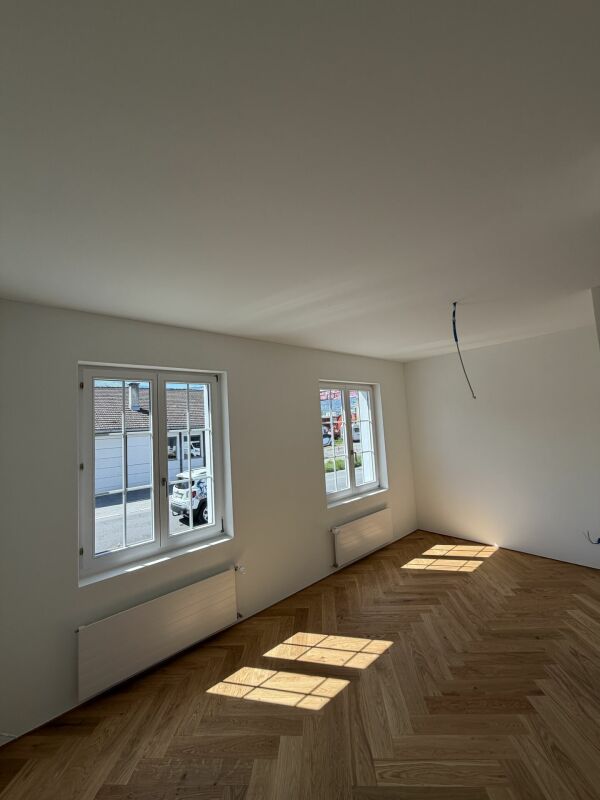 Neu sanierte 4.5-Zimmer Villawohnung mit Garten