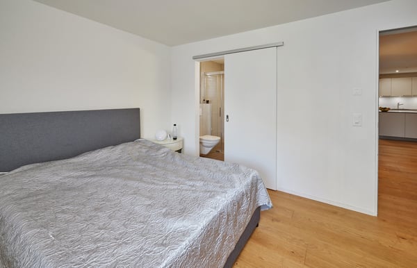 Moderne 4.5-Zimmer-Wohnung mit Aussicht in Dotzigen 9