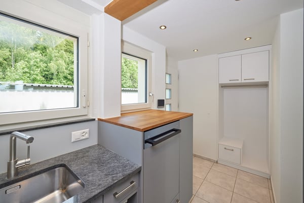 Charmantes 5.5-Zimmer-Reihenhaus in Wohlen bei Bern 3