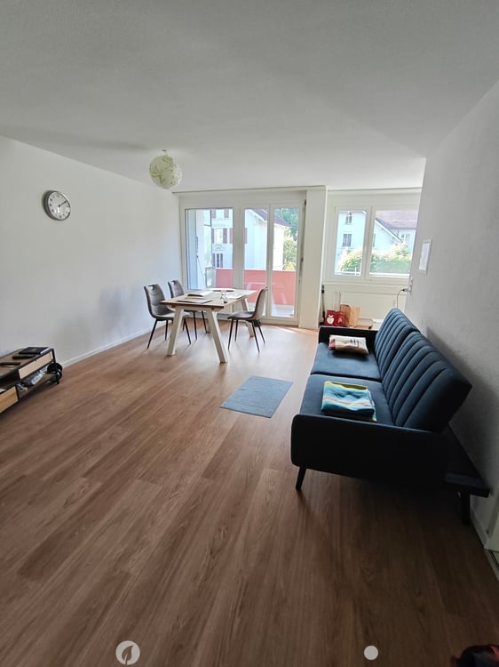 Moderne 4.5-Zimmer-Wohnung mit Balkon in Biel/Bienne 1