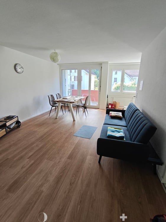 Moderne 3.5-Zimmer-Wohnung mit Balkon in Biel/Bienne 1