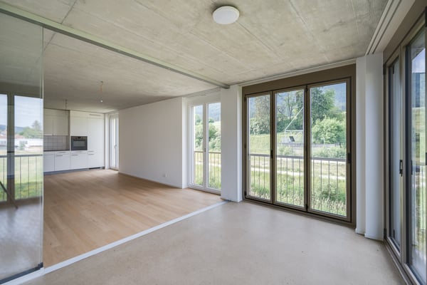 Moderne, lumineux et à côté de la Brise 9