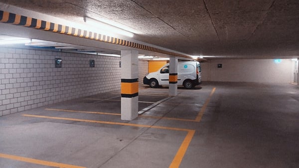 Tiefgaragenplätze zu vermieten 5