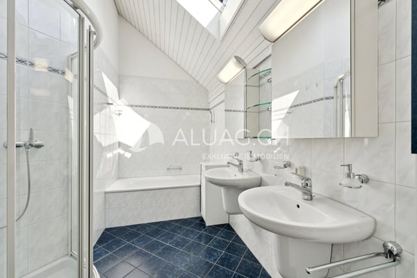 REIHENECKHAUS MIT TERRASSE UND GARTEN 9