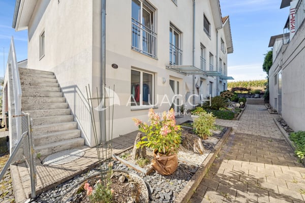 REIHENECKHAUS MIT TERRASSE UND GARTEN 2