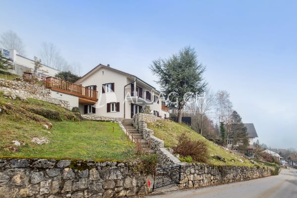 WOHNEN MIT SICHT INS TAL VON VAUFFELIN 10