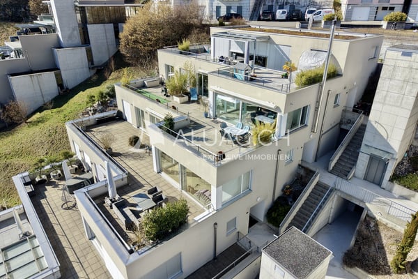 TERRASSENWOHNUNG MIT TRAUMHAFTER SEESICHT 2