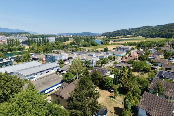 AUF 2 ETAGEN WOHNEN IN DER NÄHE DER AARE 3