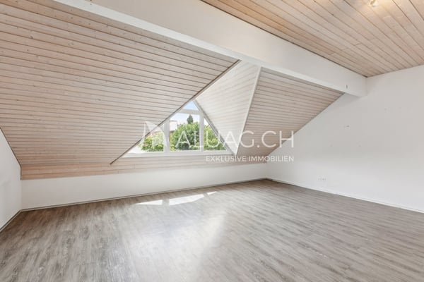 CHARMANTES REIHENHAUS MIT VIEL POTENZIAL 10