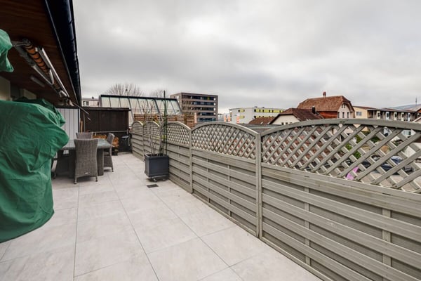 Moderne 4.5 Zimmerwohnung mit grossem Wintergarten und Terrasse im Zentrum von Oensingen 14