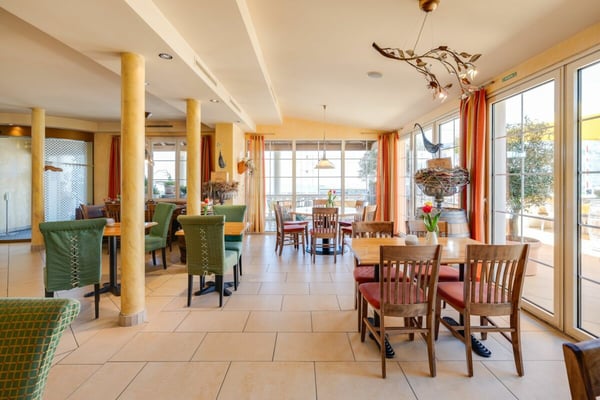 Hotel Restaurant Seeblick & Hotel Pavillon - Ein einzigartiges Immobilienensemble am Bielersee 14