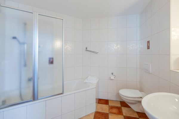 Hotel Restaurant Seeblick & Hotel Pavillon - Ein einzigartiges Immobilienensemble am Bielersee 23