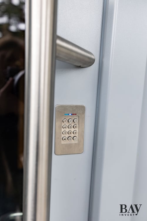 Rare, appartement de 1 1/2 totalement rénové dans le quartier de Gravelone 50