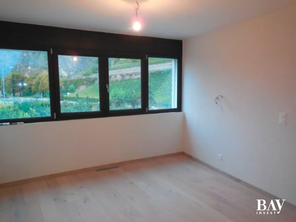 Triplex avec ascenceur privatif dans une environnement magnifique. Finitions au gré du preneur 5