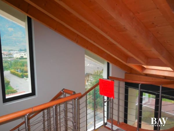 Triplex avec ascenceur privatif dans une environnement magnifique. Finitions au gré du preneur 3