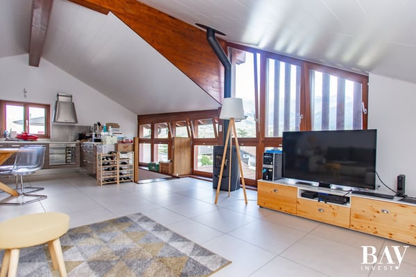 Vétroz, appartement de 3 1/2 en duplex orienté plein sud
