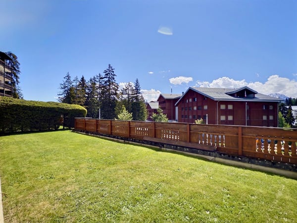 Très bel appartement de 3.5 pièces en rez avec terrasse et jardin 9