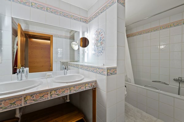 Très bel appartement de 3.5 pièces en rez avec terrasse et jardin 16