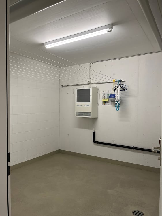 Helle 4½ Zimmer Wohnung mit grossem Balkon - Eigentumstandard 15