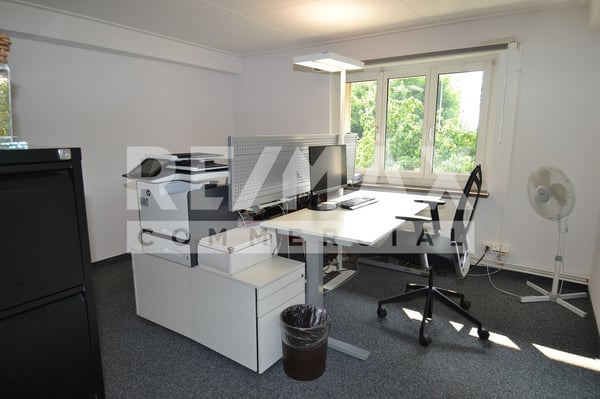 Büro-/Praxisräume von ca. 163 m2 bis 229 m2 an sehr guter Lage 9