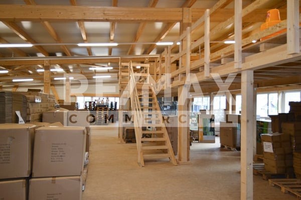 Vielseitig nutzbares Gewerbegebäude mit Büros und einem Laden in Niederbipp 3