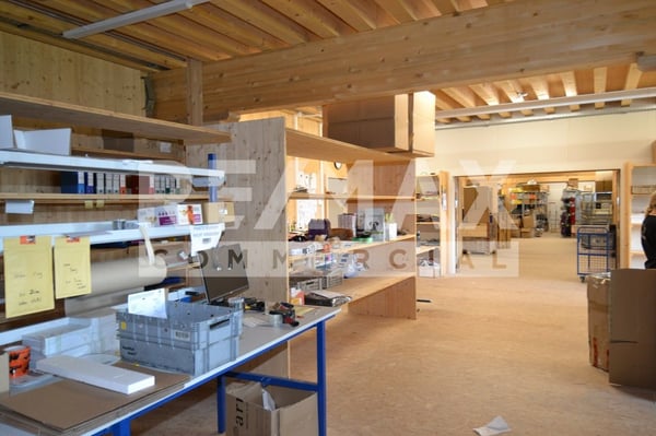 Vielseitig nutzbares Gewerbegebäude mit Büros und einem Laden in Niederbipp 5