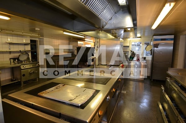 Gemütlich & Gediegen mit Aussenplatz 10