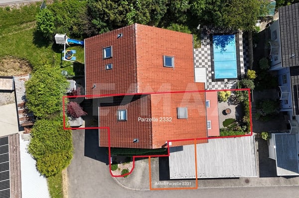 Moderne 5-Zimmer-Doppelhaushälfte mit Garten und Carport 5