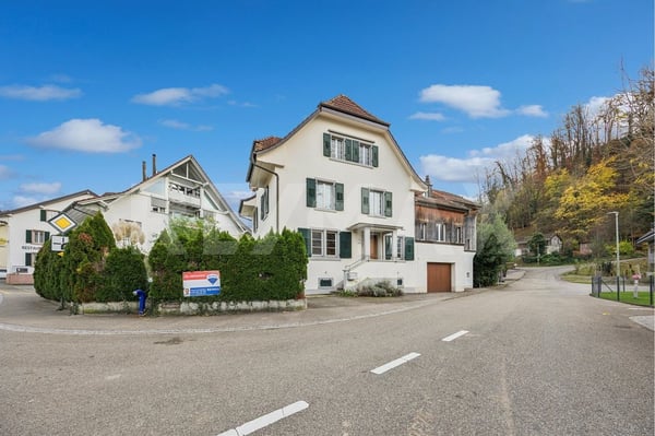 Vielseitig nutzbares Generationenhaus mit Umschwung 20