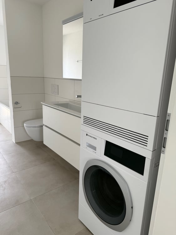 Moderne 3.5-Zimmer-Neubauwohnung in Brüttelen – Erdgeschoss mit Balkon 5