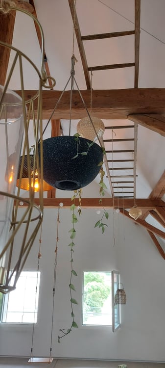 Charmante grossräumige 2.5-Zimmer-Dachwohnung in Kerzers – renoviert und ruhig gelegen 4