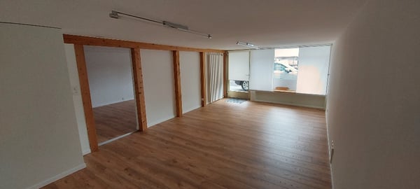 Frisch renovierte 3-Zimmer-Wohnung im historischen Riegelhaus - Laupen BE 2
