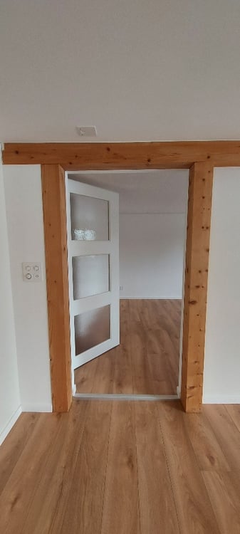 Frisch renovierte 3-Zimmer-Wohnung im historischen Riegelhaus - Laupen BE 4