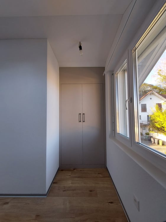 Exklusive teilmöblierte 3.5-Zimmer-Dachwohnung mit hohem Ausbaustandard in Kerzers 7