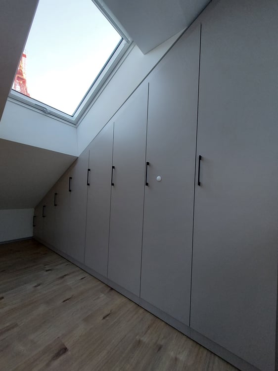 Exklusive teilmöblierte 3.5-Zimmer-Dachwohnung mit hohem Ausbaustandard in Kerzers 6