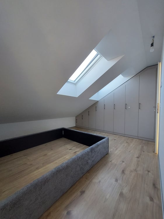 Exklusive teilmöblierte 3.5-Zimmer-Dachwohnung mit hohem Ausbaustandard in Kerzers 5