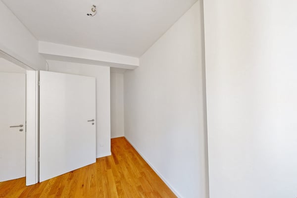Büro mit viel Licht und Blick auf den Piazza del Sole – die ersten zwei Nettomieten sind kostenlos! 7