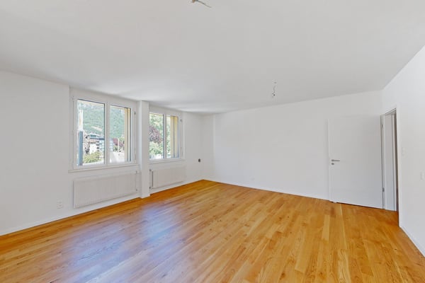 Ufficio luminoso con vista sulla Piazza del Sole – le prime due pigioni nette sono gratuite! 1