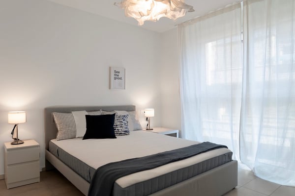 Calatea - 1.5 locale in posizione centrale a Chiasso 5