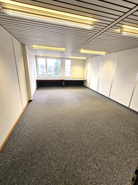 Freie Lager- und/oder Büroflächen nahe Bahnhof Utzenstorf 6
