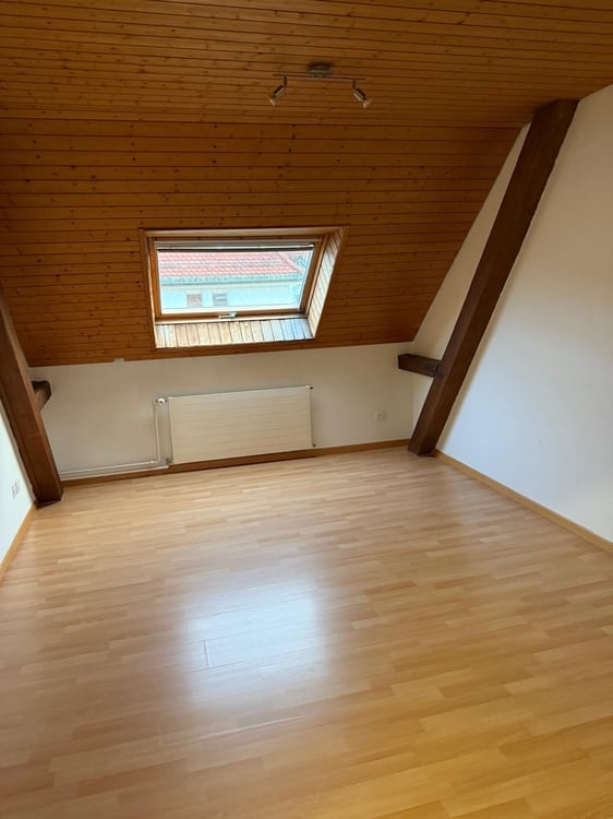 Charmante 1.5-Zimmer-Dachwohnung an der Krontalstrasse 5 in St. Gallen 3