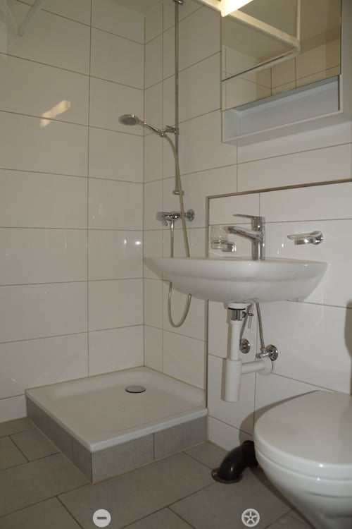 Zu vermieten 2 1/2 Zimmerwohnung an der Neumarktstrasse 46 6