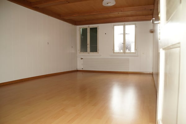 Charmante 5.5-Zimmer-Wohnung in Steffisburg – Altbau mit Charakter 9