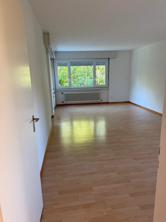 Zu vermieten im Hölzli 33 eine 4 1/2 Zimmerwohnung 4