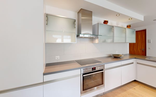 Schöne und helle 2.5 Zimmerwohnung mit Terrasse 6