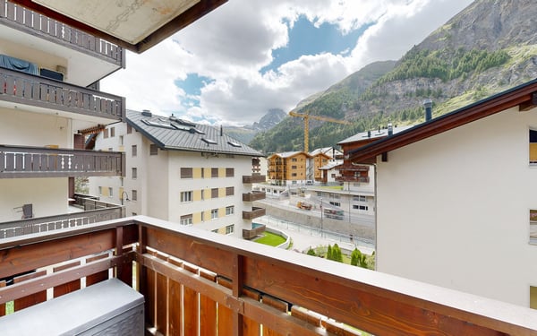 Schöne und helle 2.5 Zimmerwohnung mit Blick Matterhorn 8