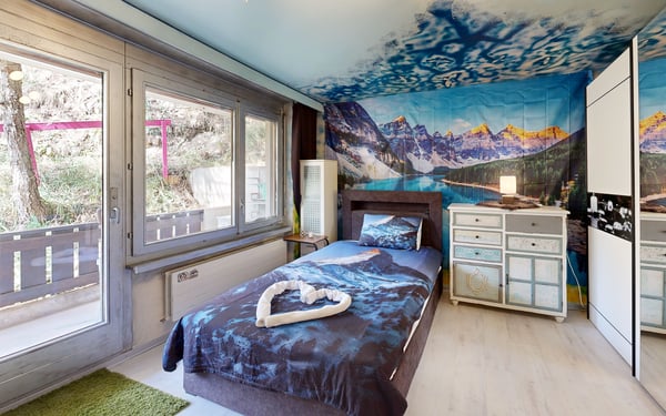 Helle 4.5 Zimmerwohnung mit schöne Blick auf das Dorf 7